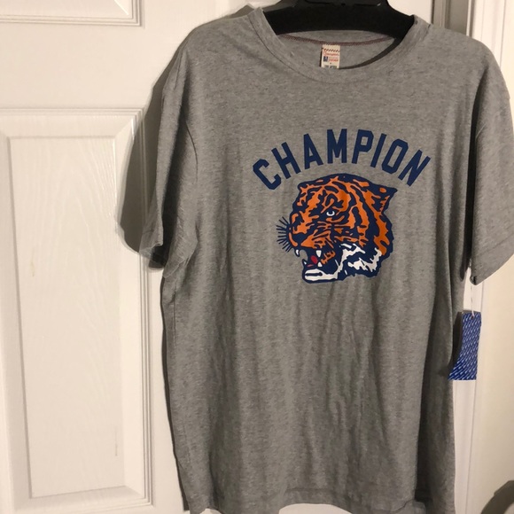 champion shirt with tiger